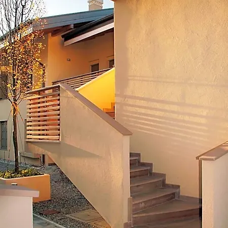 Bombyx Bed & Breakfast 3*