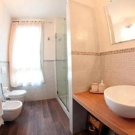 Bombyx Alojamento de Acomodação e Pequeno-almoço 3*