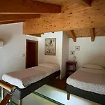 Bombyx Bed & Breakfast 3*