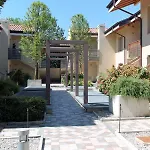 Bombyx Bed & Breakfast 3*