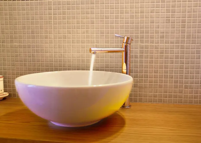 Bombyx Bed & Breakfast 3*