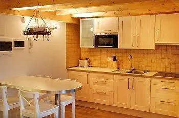 Bed & Breakfast Bombyx 3*